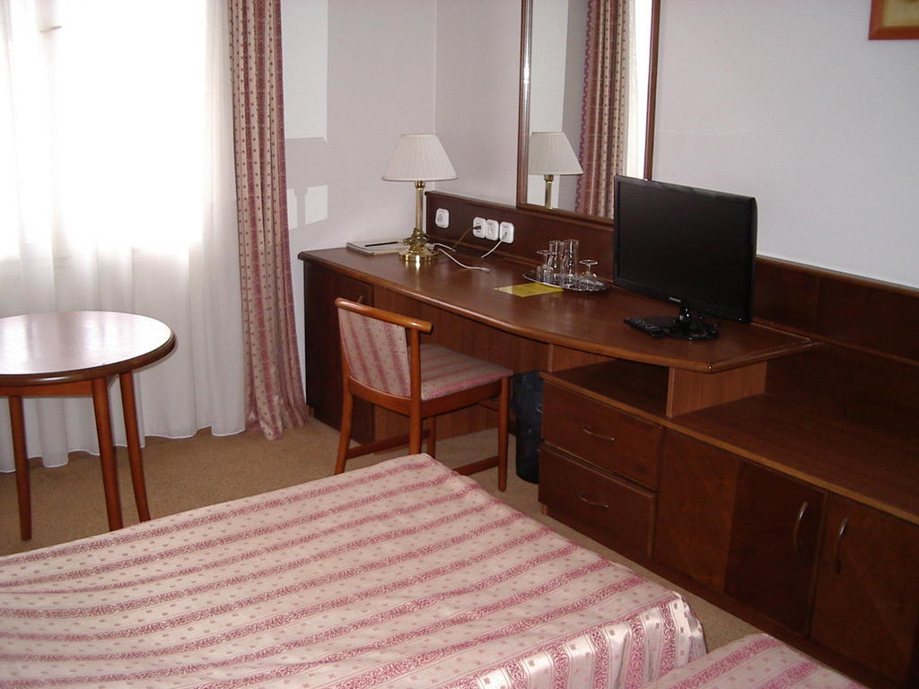 زالاجيرسيج Arany Barany Hotel الغرفة الصورة